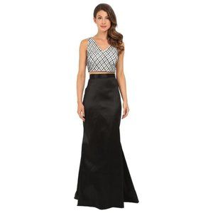 ADRIANNA PAPELL V-NECK SLEEVELESS ZIPPER BACK EMBELLISHED DRESS(09192166…